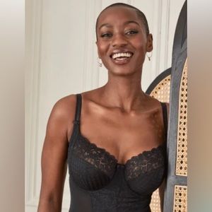 EUC Panache Envy Bodysuit in Size 32GG US / 32J UK BLACK LACE